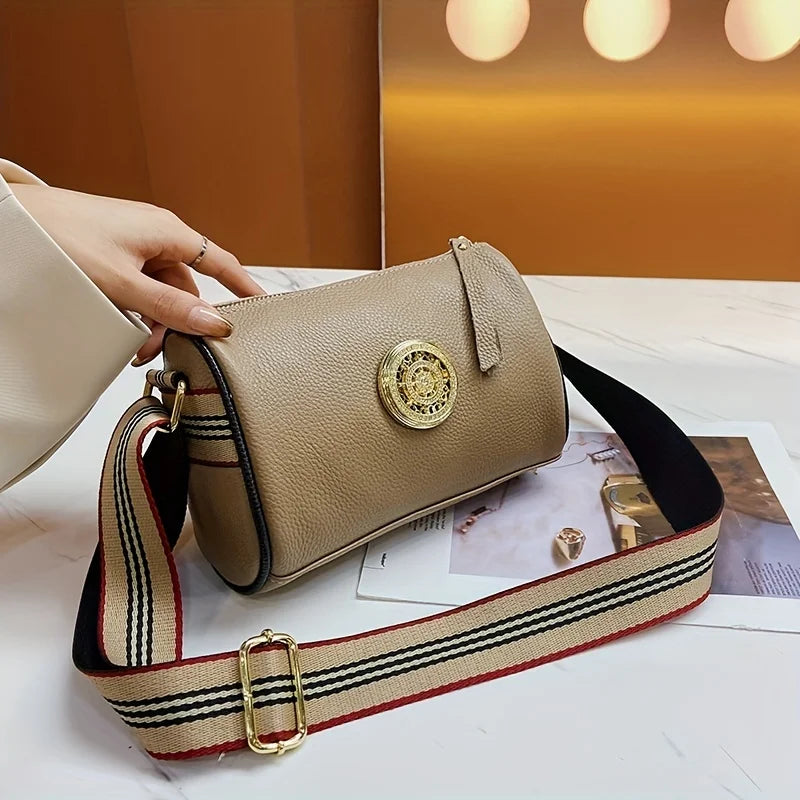 Genuine Leather Crossbody Bags, Ladies' Fashionable Shoulder Bag with Wide Shoulder Strap Metal Sheet Design for Commuting Party